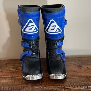 Boys Answer AR1 Youth Dirtbike boots